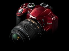 ニコン、オプションでスマホへの画像転送が可能になる「D3200