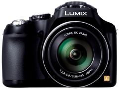 パナソニック、世界初60倍ズームの「LUMIX DMC-FZ70」 - デジカメ