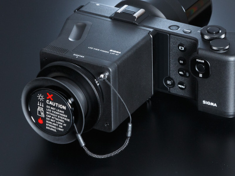 新製品レビュー：SIGMA dp0 Quattro（外観・機能編） - デジカメ Watch