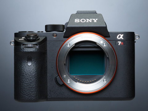 新製品レビュー：ソニーα7R II（外観・機能編） - デジカメ Watch Watch