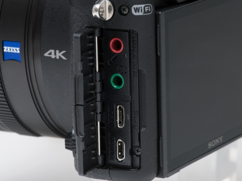 新製品レビュー：ソニーサイバーショットRX10 II（外観・機能編