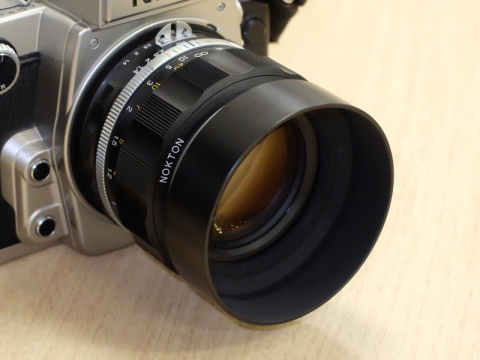 懐かしいデザインのニコン用レンズ「NOKTON 58mm F1.4 SL II S