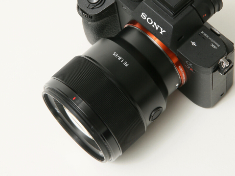 交換レンズレビュー：FE 85mm F1.8 - デジカメ Watch