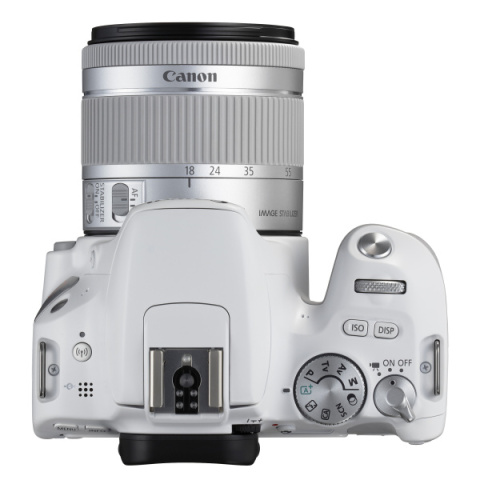 キヤノン、小型ボディ+バリアングル液晶の「EOS Kiss X9」 - デジカメ