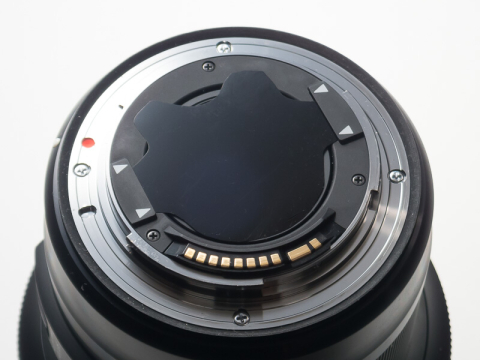 デジカメアイテム丼：超広角レンズ「SIGMA 14mm F1.8 DG HSM」専用リア
