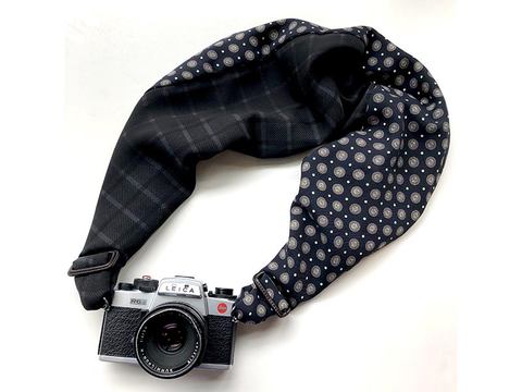 サクラカメラスリングに男性向けHOMMEブランド - デジカメ Watch