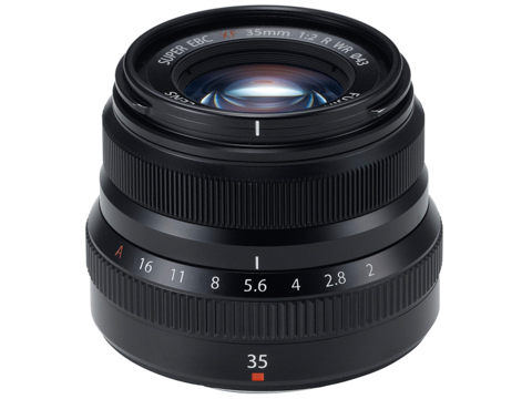 富士フイルム、2万円台のXマウント単焦点レンズ「XC35mmF2