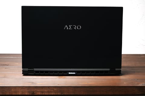 特別企画：持ち運べるスタジオ「GIGABYTE AERO 17 HDR」を試す