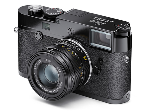 細部もクラシック仕上げの「ライカM10-R ブラックペイント」7月発売