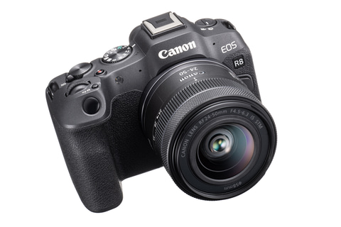 RECOMMEND 8／EOS R8を使うべき理由】春の鉄道風景を「軽量フルサイズ