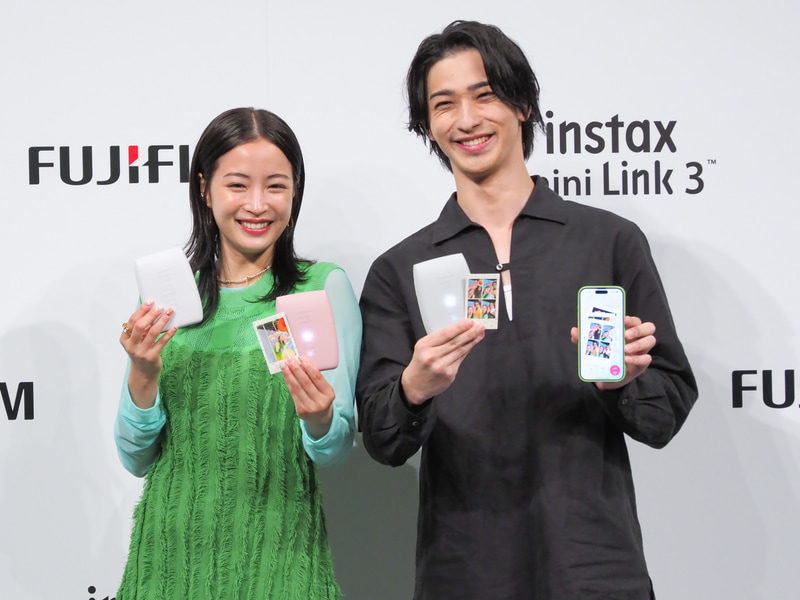 instax mini Link 3」のテレビCMに広瀬すずさんと横浜流星さんが登場
