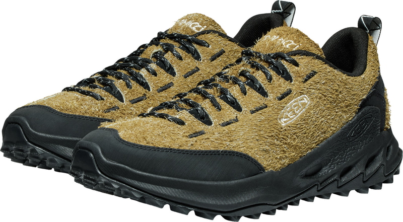 街からトレイルまで対応するスニーカー「KEEN JASPER ZIONIC