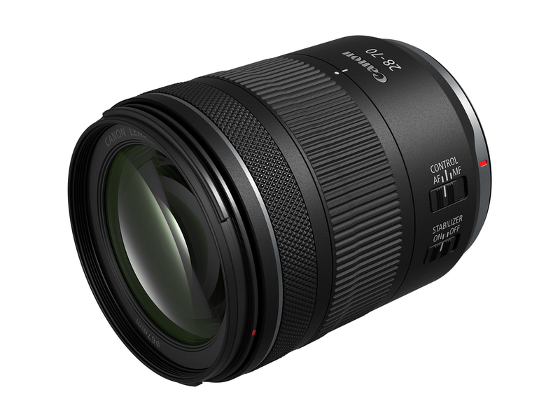 全域F2.8なのに小型軽量、キヤノンの新スタンダード標準ズームレンズ