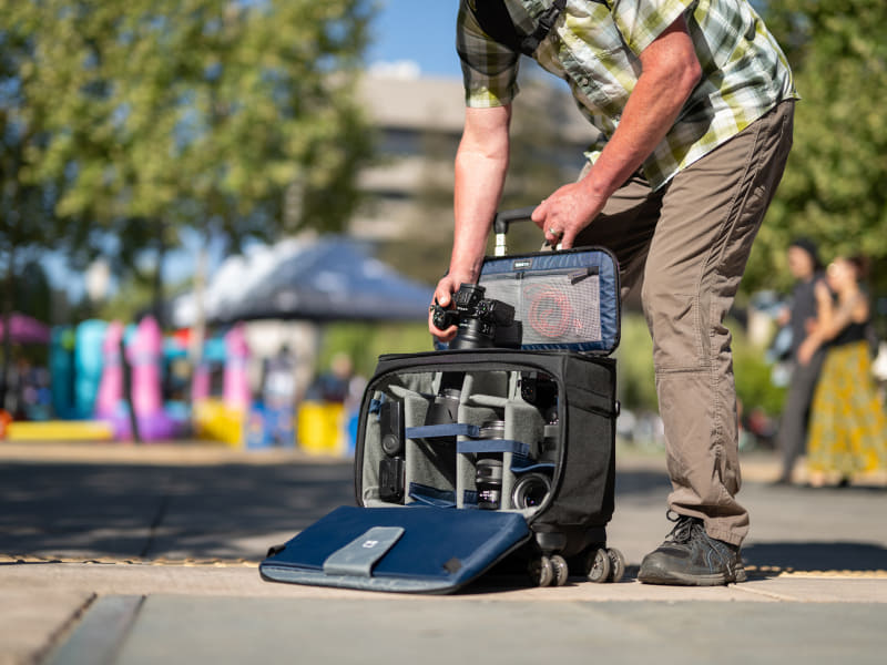 人気のカメラ用ローリングケース「Airport Navigator」がV2に