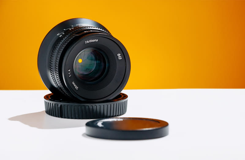 より小型になった大口径単焦点レンズ「7Artisans 35mm F1.4 II APS-C