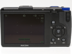 写真で見る写真で見るリコー「GR DIGITAL III×STUSSY」 - デジカメ