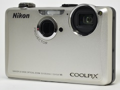 新製品レビュー：ニコンCOOLPIX S1100pj - デジカメ Watch Watch