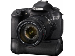 キヤノン、「EOS 60D」用バッテリーグリップの供給不足を告知
