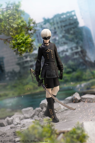 荒廃した世界に立つ9S。「NieR:Automata」よりアクションフィギュア