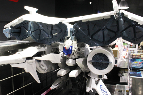 特別企画】【ガンダムベース撮り下ろし】HGシリーズ最大級の「HG 1/144