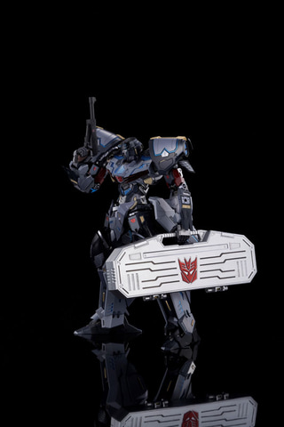 シャッタードグラスユニバース」のメガトロンが立体化。「鉄機巧