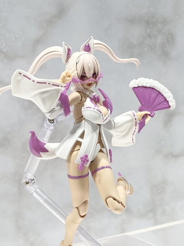 美少女プラモ「メガミデバイス」より白い装束姿の「朱羅 九尾 祭」が7