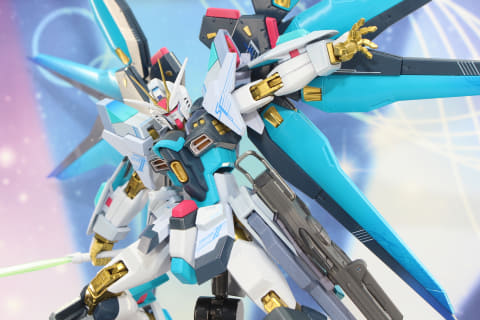 ガンダム45周年×初音ミクのコラボは「METAL ROBOT魂」でも実現。ミクの