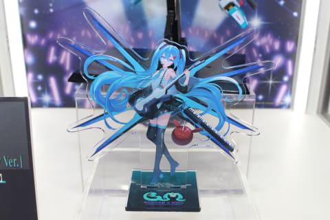 ガンダム45周年×初音ミクのコラボは「METAL ROBOT魂」でも実現。ミクの