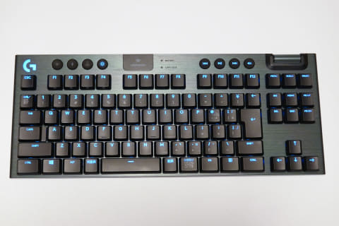 ワイヤレス・薄型・省スペースな「ロジクール G913 TKL」を買った