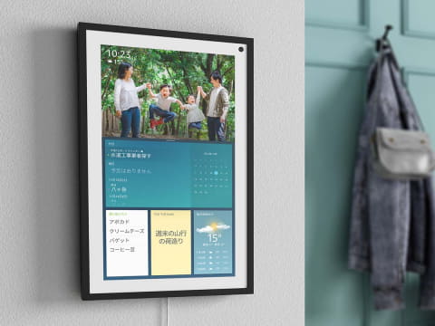 壁掛けできる15型大画面「Amazon Echo Show 15」。29980円で発売