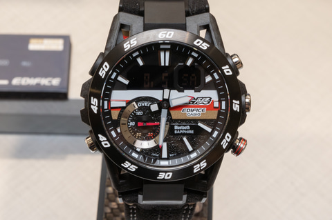 カシオ EDIFICE、初の「無限」コラボウォッチ - Impress Watch