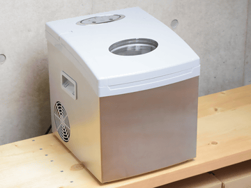 水道水で透きとおる氷が作れる家庭用製氷機「クリスタルアイスメーカー
