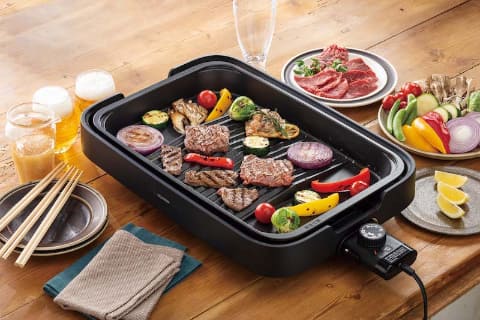 象印、パエリアやすき焼きも調理しやすい深さのホットプレート「やき