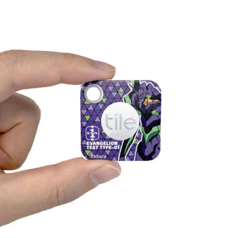 綾波×アスカなど、エヴァが忘れ物トラッカー「Tile」とコラボ - 家電 Watch