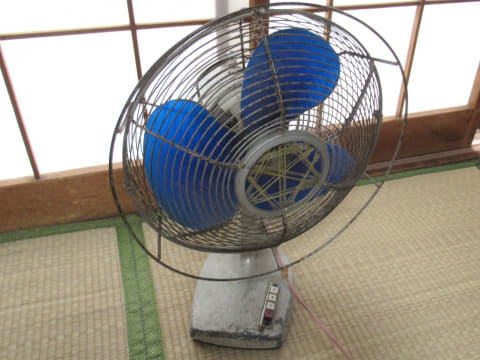 思い出家電】昭和36年ごろのサンヨー扇風機 - 家電Watch