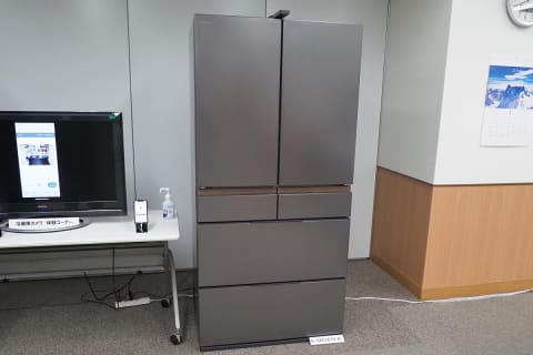 冷凍室ひろびろ、日立の大容量冷蔵庫は整理しやすく鮮度を保つ - 家電