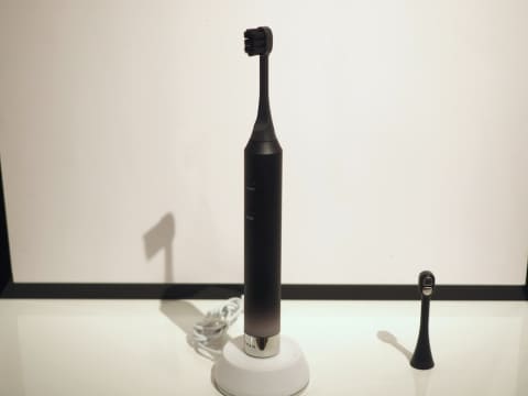 ヤーマン、表情筋トレーニングもできる電動歯ブラシ - 家電 Watch