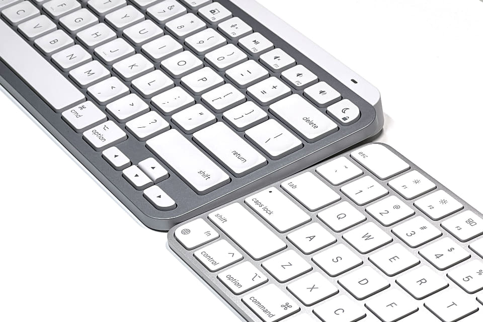 ロジクールの小型キーボード「MX KEYS MINI for Mac」を使う