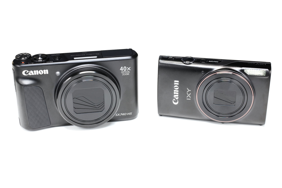 猫カメラに最適なのはどっちだ!? キヤノンのコンデジ2台を衝動買い