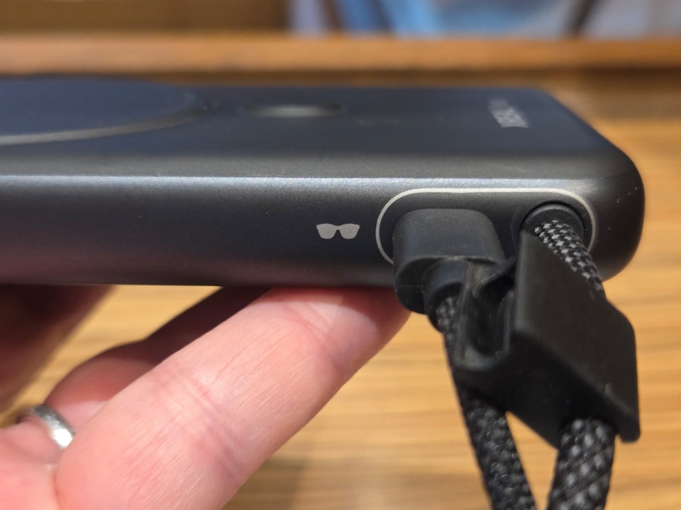 執筆作業だけならこれでいいかも――Galaxy Z Flip7にARグラスと物理