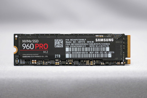 レビュー】Samsungの新NVMe M.2 SSD「960 PRO」ベンチマークレポート