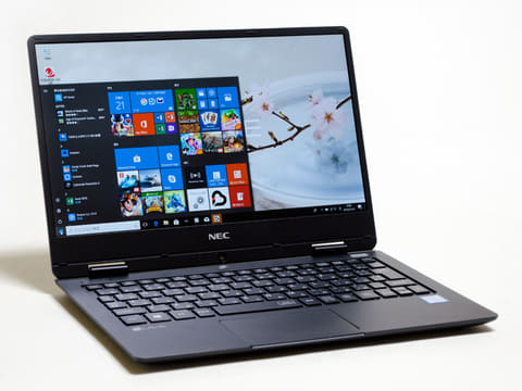 西川和久の不定期コラム】12.5型で900gちょっとの軽量モバイルノート