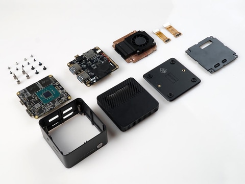 PC短評】リンゴより小さいデスクトップPC「CHUWI LarkBox」 - PC Watch