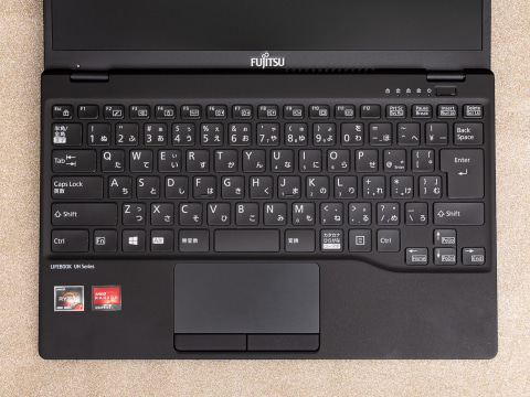 Hothotレビュー】Ryzen搭載で約810gの高性能モバイルノート「富士通