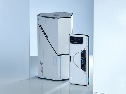 ASUS、Snapdragon 8+ Gen 1搭載ゲーミングスマホ「ROG Phone 6/6 Pro