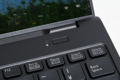 Hothotレビュー】使って分かった！世界最軽量14型モバイルノート