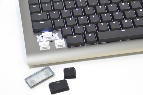 Hothotレビュー】大人のゲーマー向け？自動車部品メーカー発の高級