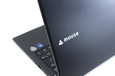 Hothotレビュー】重量1kg切りでCore Ultra 7搭載、AI処理もイケる