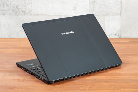 シリーズ最薄設計モバイルノート！見やすい14型がうれしいパナソニック