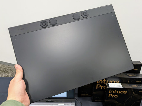 ワコム、あらゆるスペックが向上した8年ぶりのプロ向け板タブ。Pro Pen